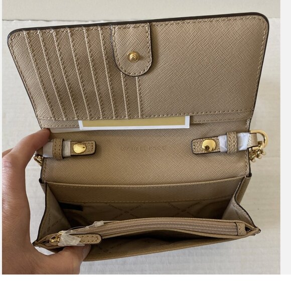 New Michael Kors Jet Set Travel Medium Phone Crossbody Pebble Leather Bisque - Picture 7 of 7